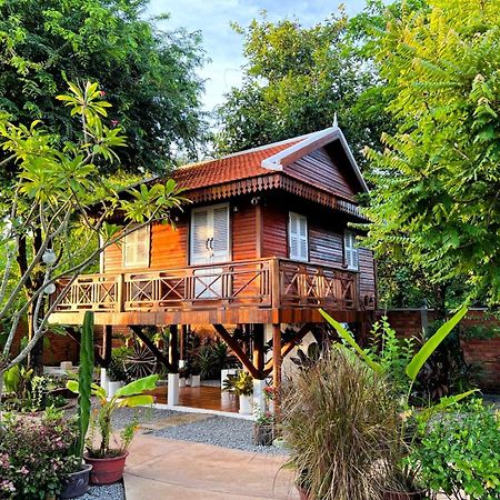 The Little Vegan Homestay Phumi Banteay Srei Экстерьер фото